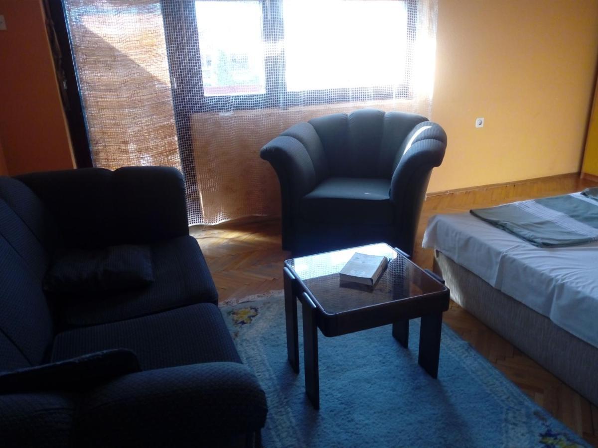 Julija Guest House Охрид Екстер'єр фото