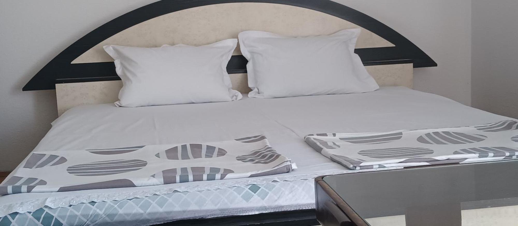 Julija Guest House Охрид Екстер'єр фото